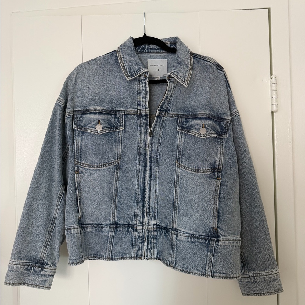 Women’s Habitual Relaxed Denim Jacket